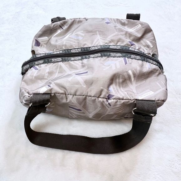 LeSportsac Suzette Satchel Tavel Bag Gray Print Lightweight Shoulder Bag - Picture 6 of 9
